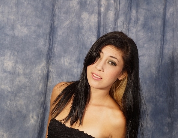 content/becky_striptease/3.jpg